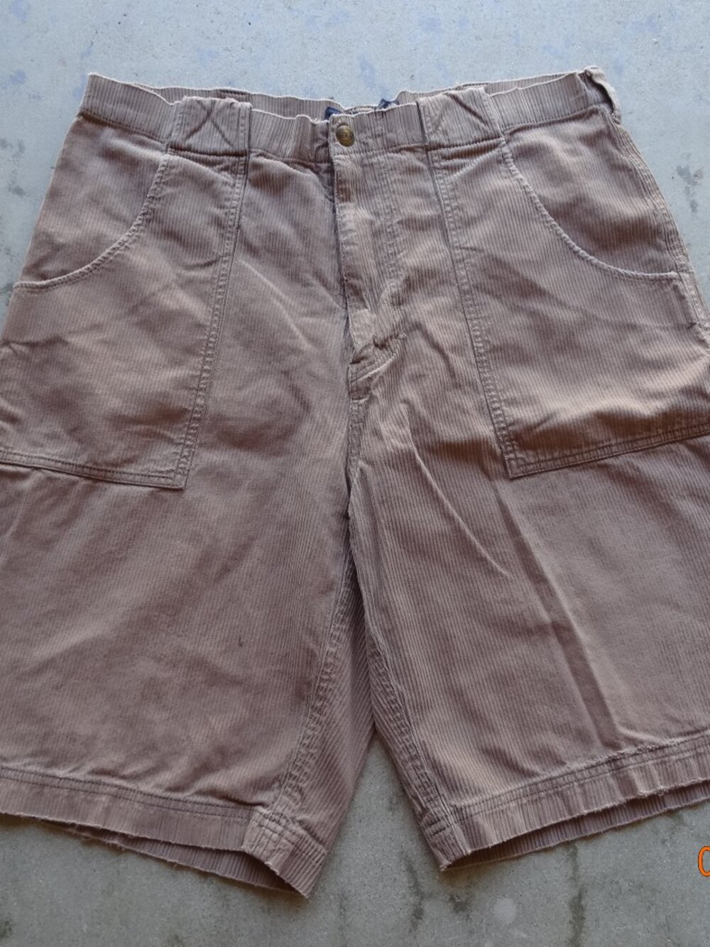 Vintage y2k American Eagle Outfitters brown corduroy shorts mens 36